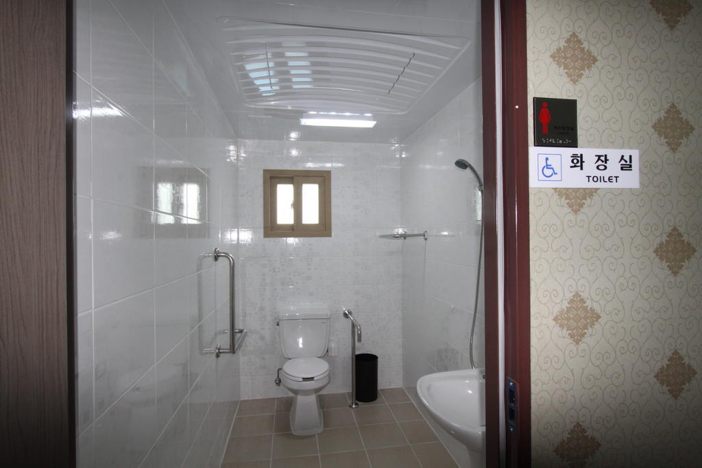 Hostel Dahyun & Guesthouse Кёнджу Экстерьер фото